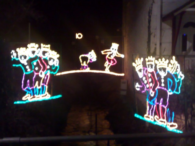 Angarrack Christmas Lights - 10 Lords A Leaping Angarrack Christmas Lights - 10 Lords A Leaping